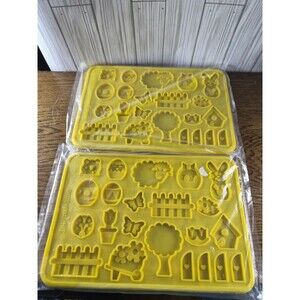 Lot of 2 Pampered Chef Silicone Spring Cookie Molds NEW in Original Plastic